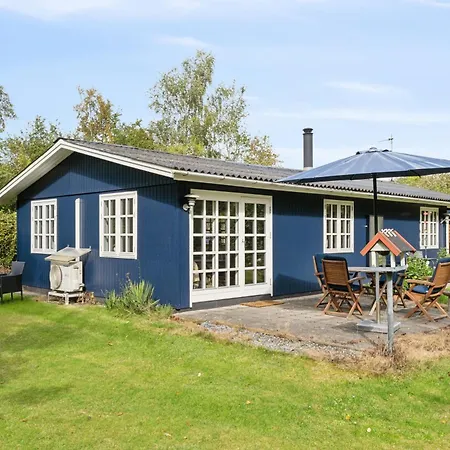 Feriehus Renovated Classic Close To