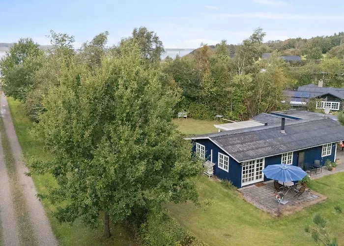 Renovated Classic Close To *