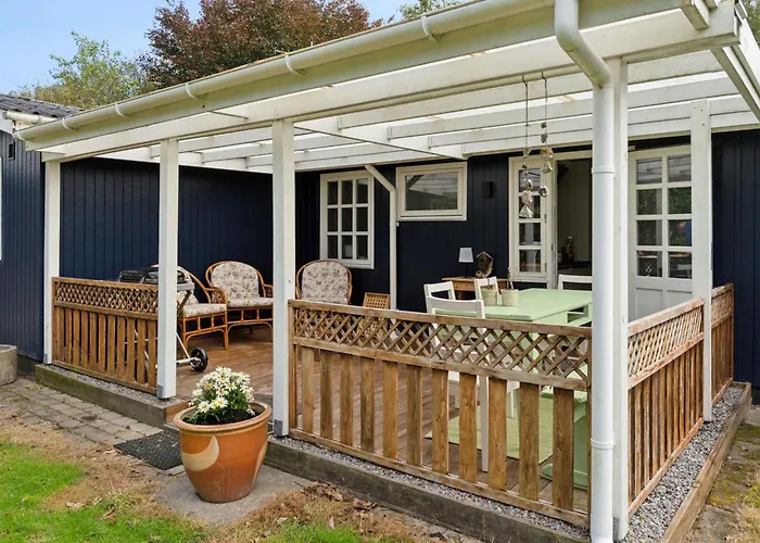 Renovated Classic Close To Ferienhaus